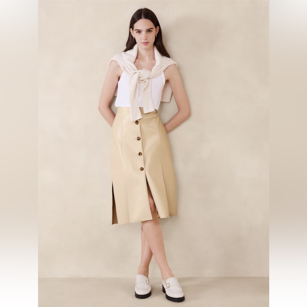 NWT! 🍌 Banana Republic Seamed Vegan Leather Midi Skirt sz 10 Cream